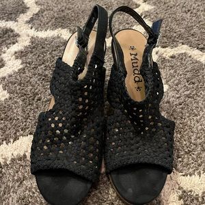Black Mudd espadrilles sandals
